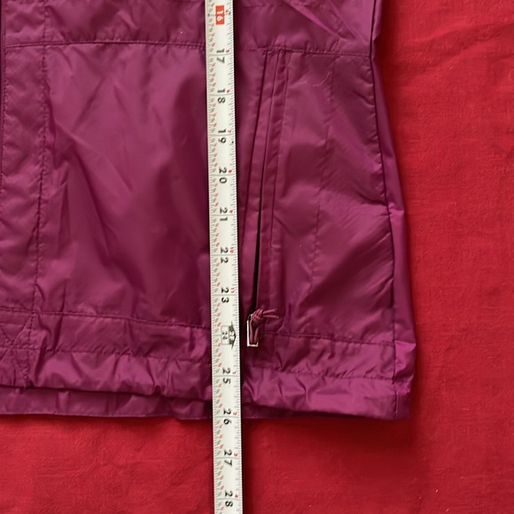 Columbia Sz M Berry Colored Rain jacket/Windbreaker - Picture 16 of 16